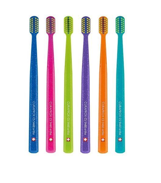 ОРТОДОНТИЧНА ЗУБНА ЩІТКА CURAPROX CS ULTRA SOFT ORTHO З ЗАГЛИБЛЕННЯМ 7612412700077 фото