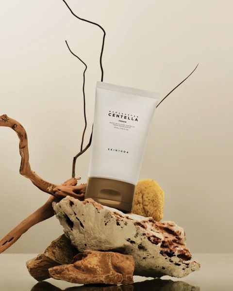 Зволожувальний крем для обличчя з екстрактом центелли азіатської Madagascar Centella Cream, 75 мл 8809913831198 фото