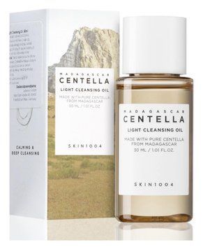 Гідрофільна олія з екстрактом центелли азіатської Madagascar Centella Light Cleansing Oil, 30 мл 8809576261226 фото